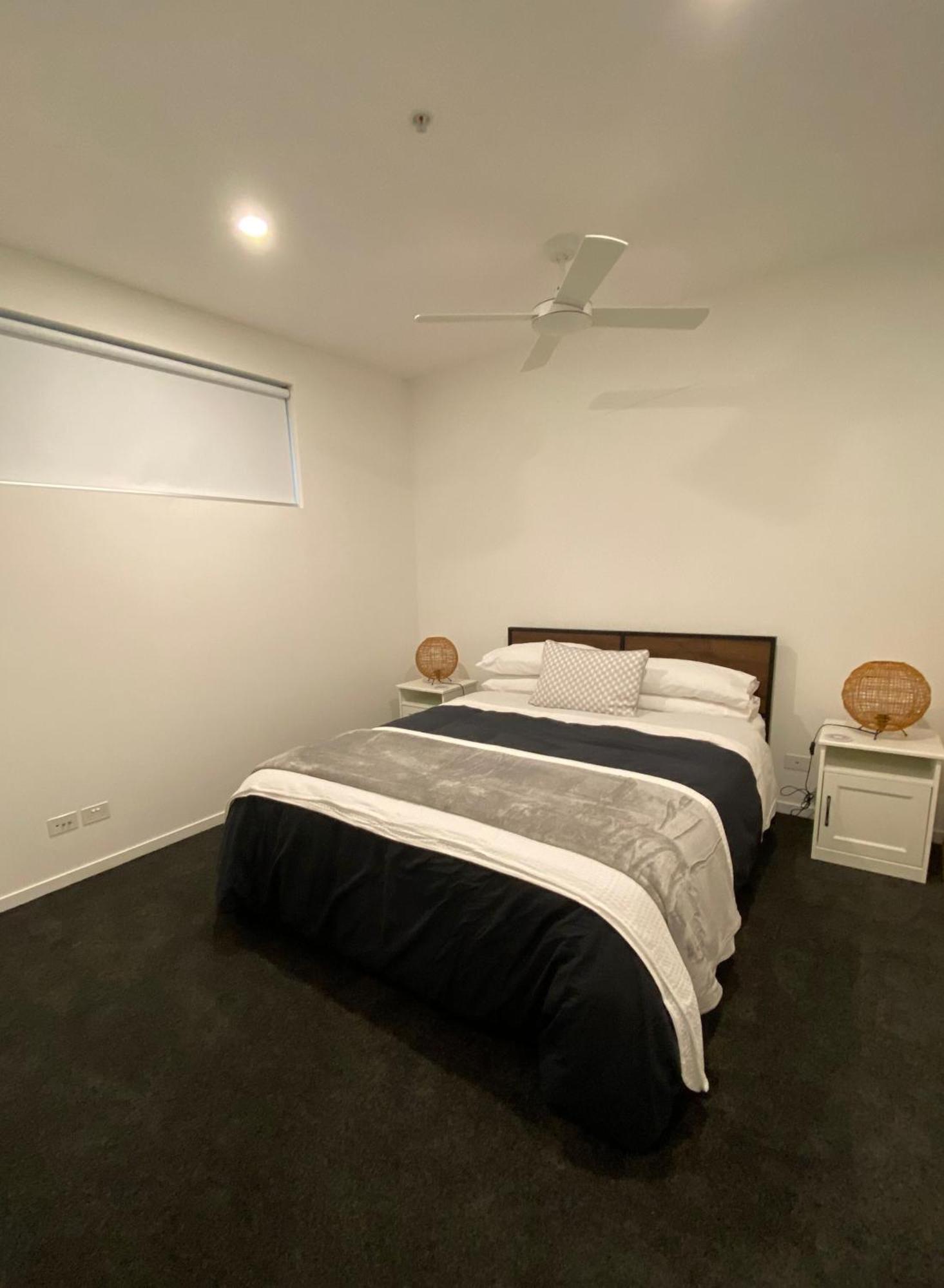 Modern Quiet 1 & 2 Bed Apt Opposite Albert Park Melbourne Exterior foto