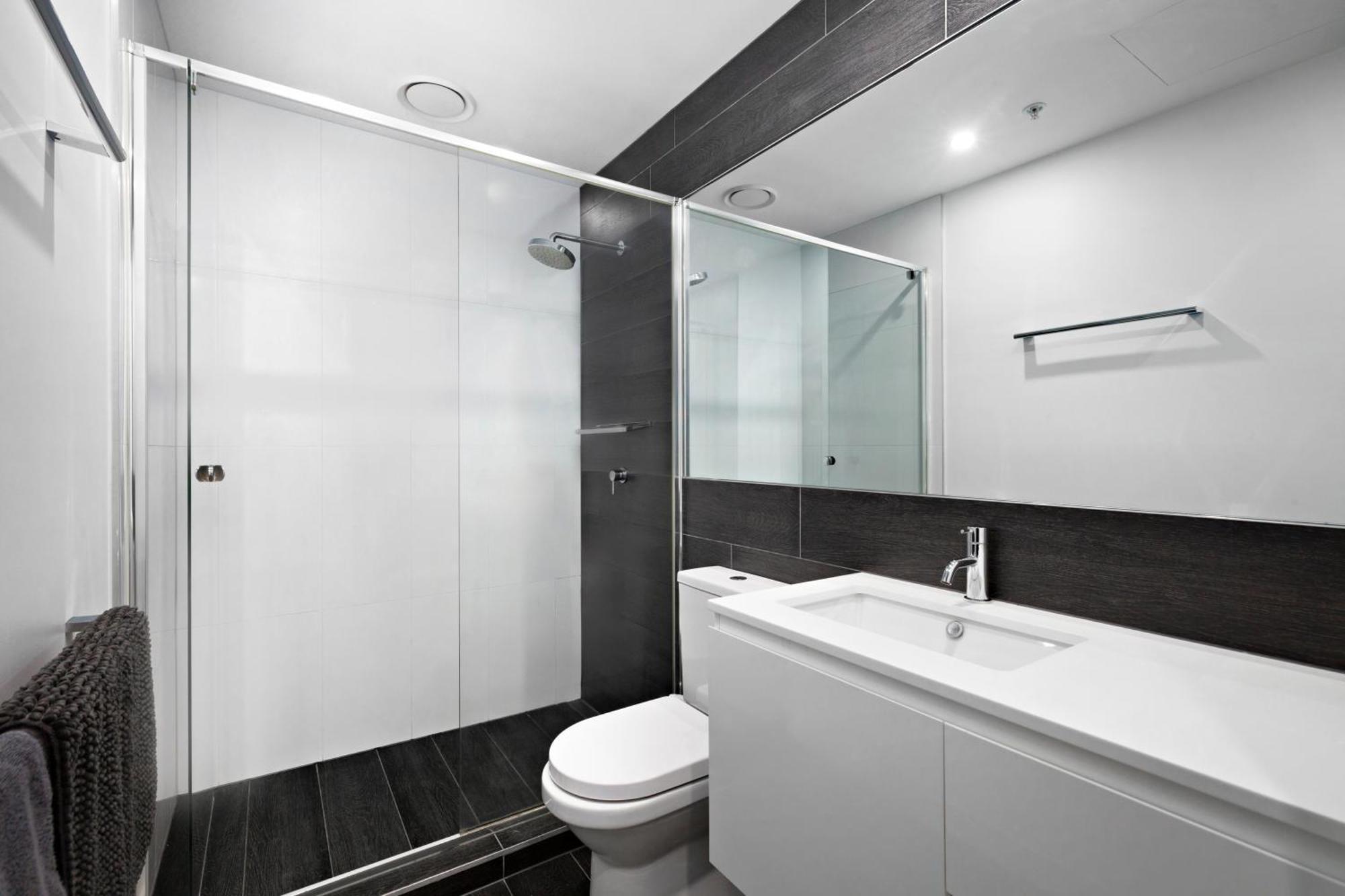 Modern Quiet 1 & 2 Bed Apt Opposite Albert Park Melbourne Exterior foto